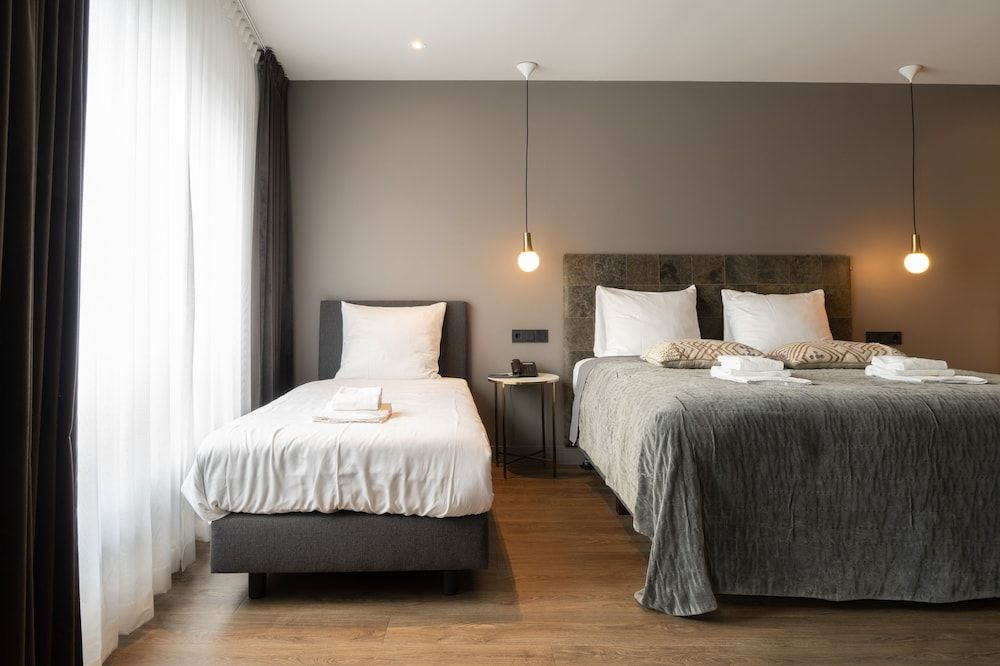 Boutique Suites Lisse - Keukenhof Family Studio Suite, Kitchenette, City View 2