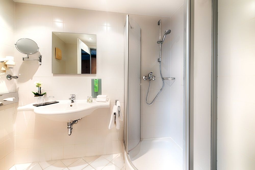 Welcome Hotel Marburg Deluxe Double Room 5