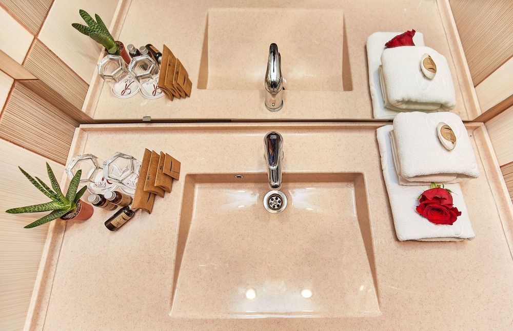 Hotel Sinaia Basic Triple Room 3