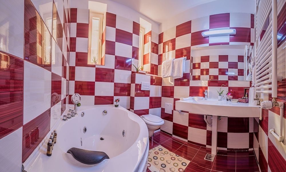 Hotel Rina Cerbul Superior Suite 3