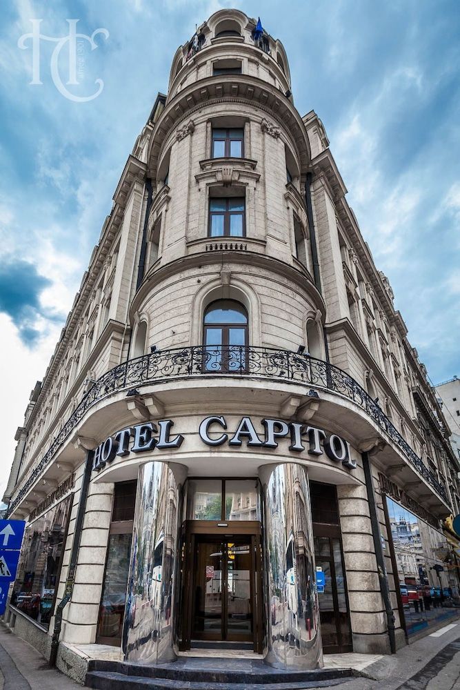 undefined Hotel Capitol 7