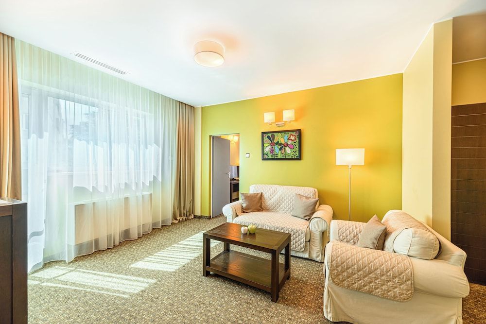 Vega Hotel Business Suite, River View 2