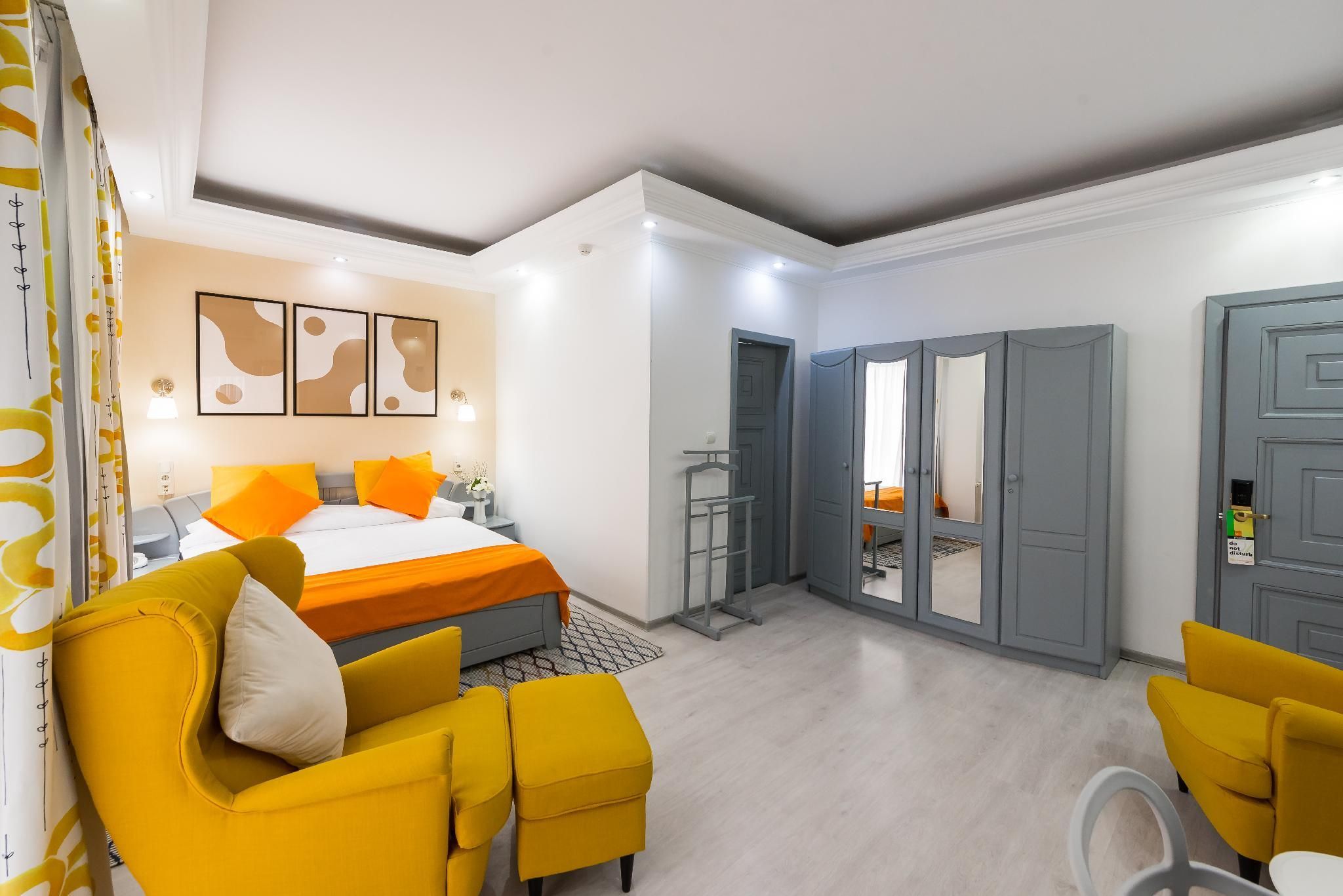 undefined Relax Comfort Suites 9