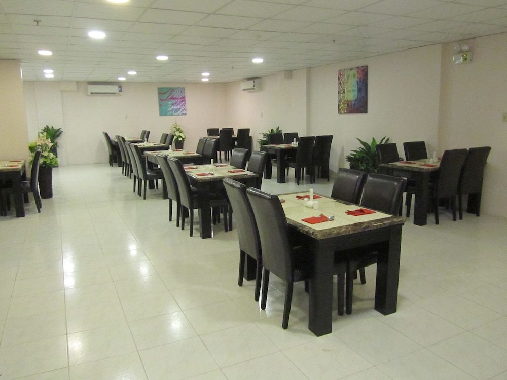 undefined JW Inn Hotel 10