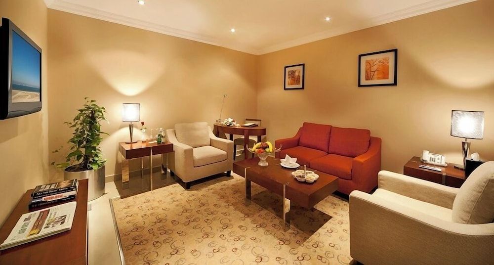 Coral Jubail Hotel Executive Suite, 1 King Bed 5