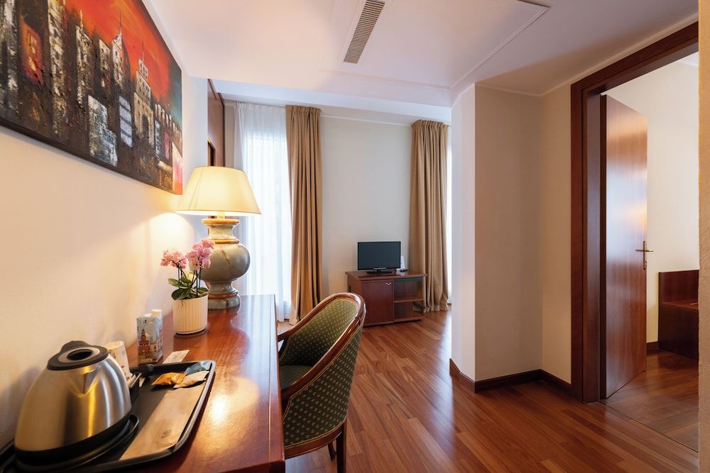 undefined Hotel Raffaello 10