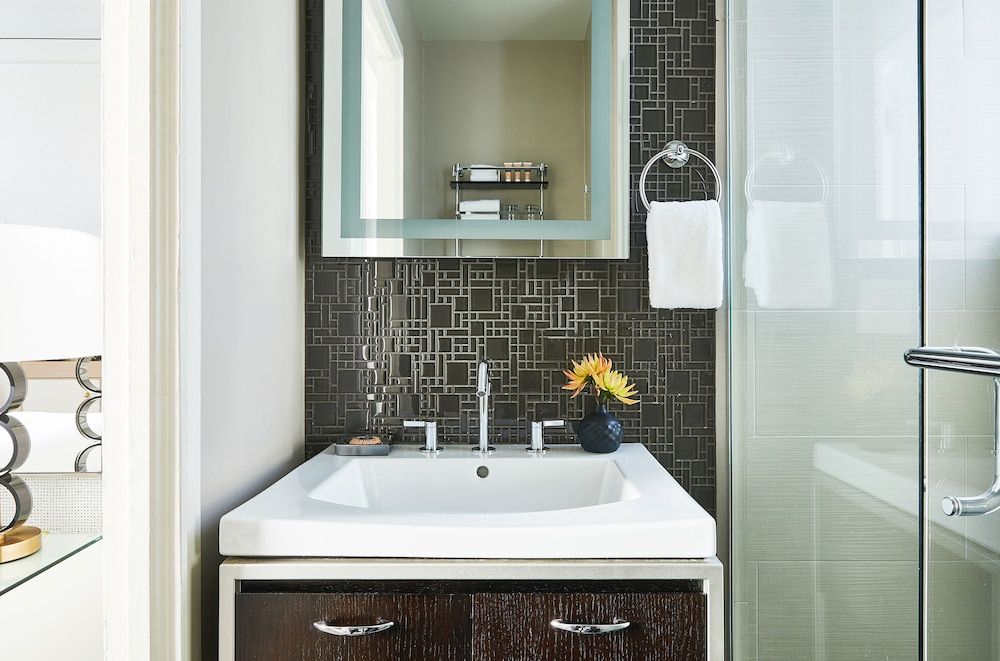 undefined Galleria Park Hotel 5