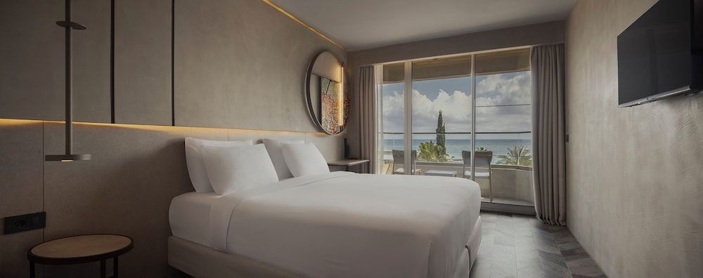 Büyük Hotel Standart Room (sea view) 8