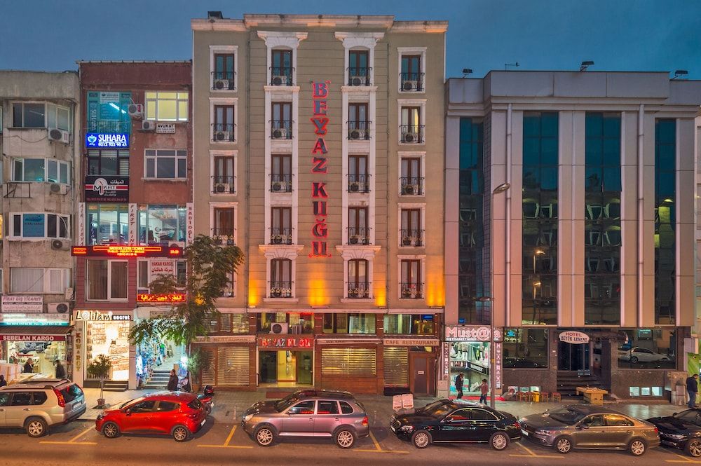 undefined Beyaz Kuğu Hotel