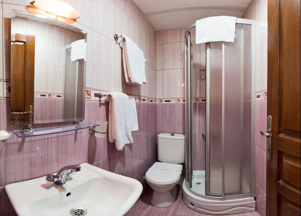 Beyaz Kuğu Hotel Single Room 3