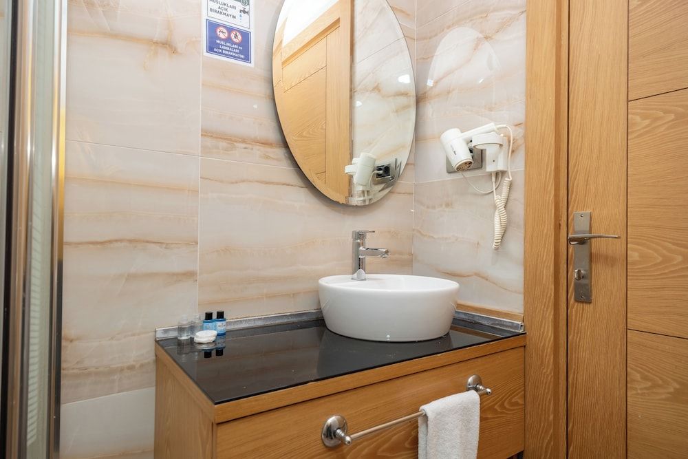 Beyoglu MLS Hotel Standard Double or Twin Room, 1 Double Bed 16