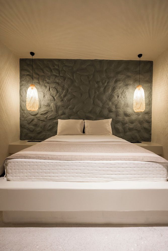 undefined The Corner Hotel