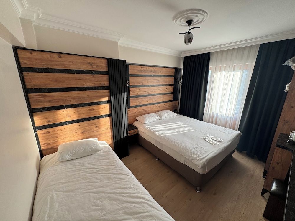 Amasra Ceylin Hotel Basic Triple Room, Non Smoking, Balcony 2
