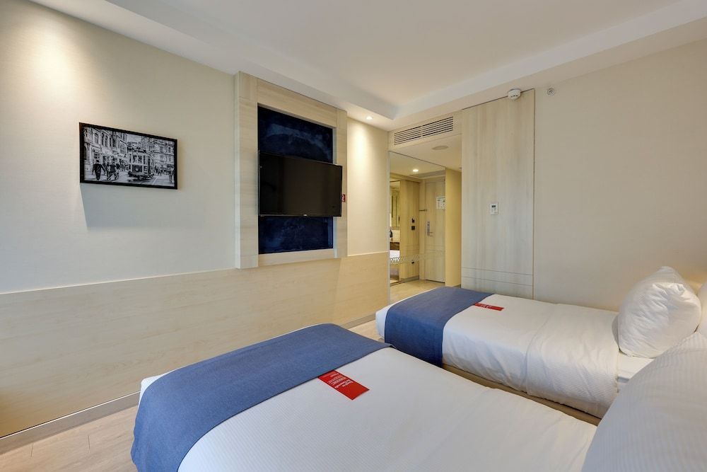 Ramada by Wyndham Istanbul Old City Standard Room, 2 Single Beds