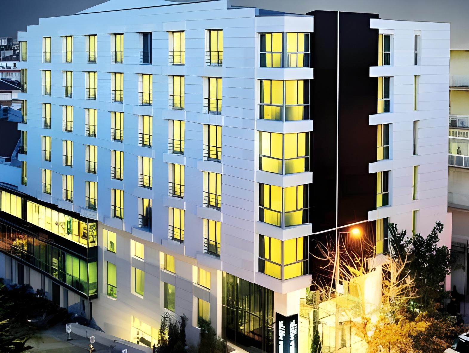 undefined Demora Hotel 2