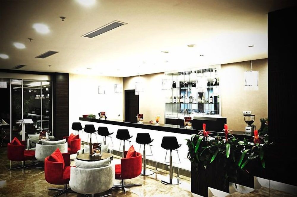 undefined Demora Hotel 6