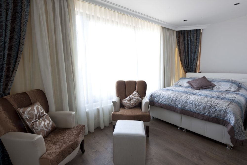 Molton Kabatas Hotel Standard Room 4