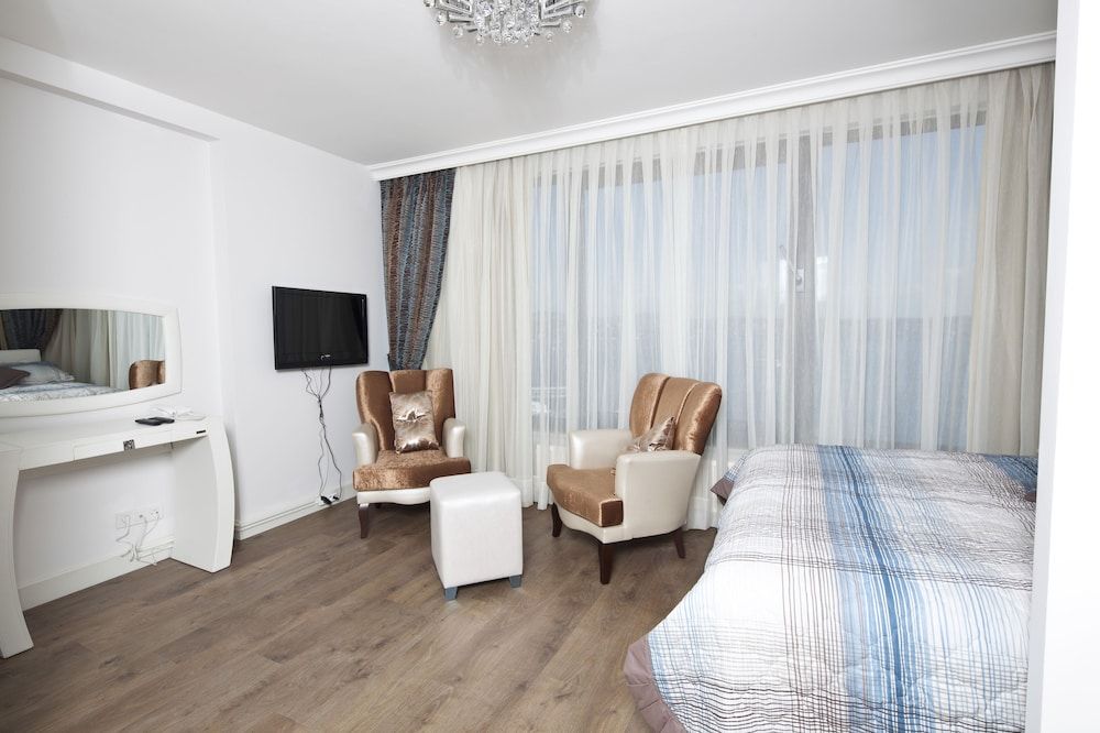 undefined Molton Kabatas Hotel 7