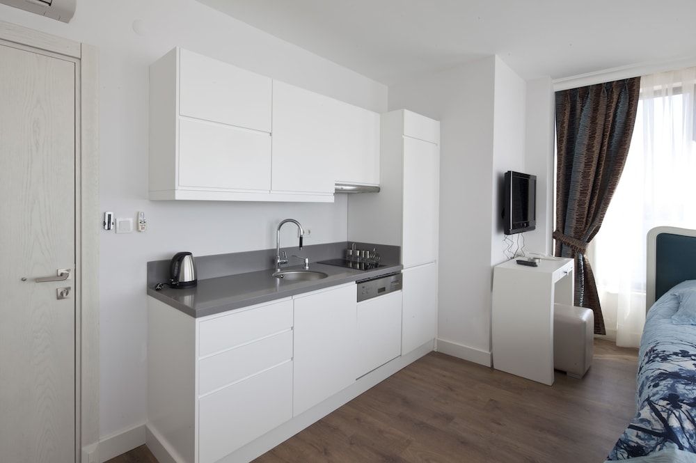 undefined Molton Kabatas Hotel 6