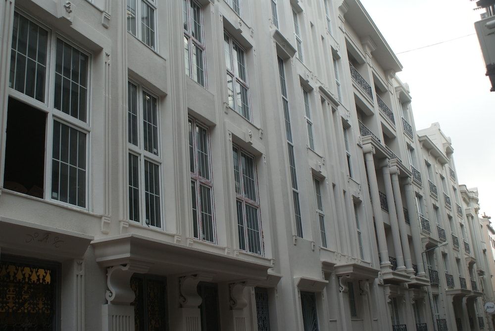 undefined Elegance Residence 3