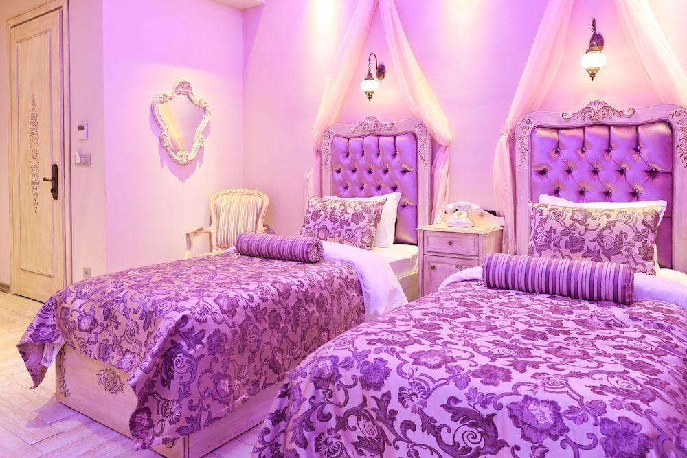 Elegance Residence Deluxe Suite 3