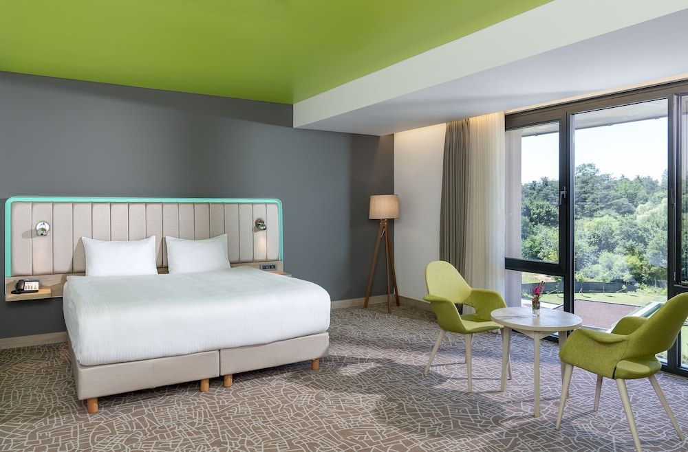 Junior Suite (Forest View)