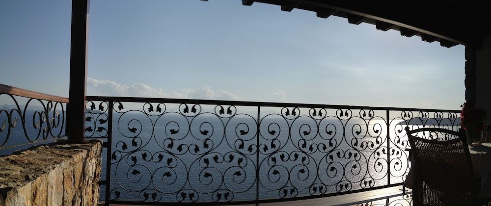 Arion Resort Hotel Grand Suite 8