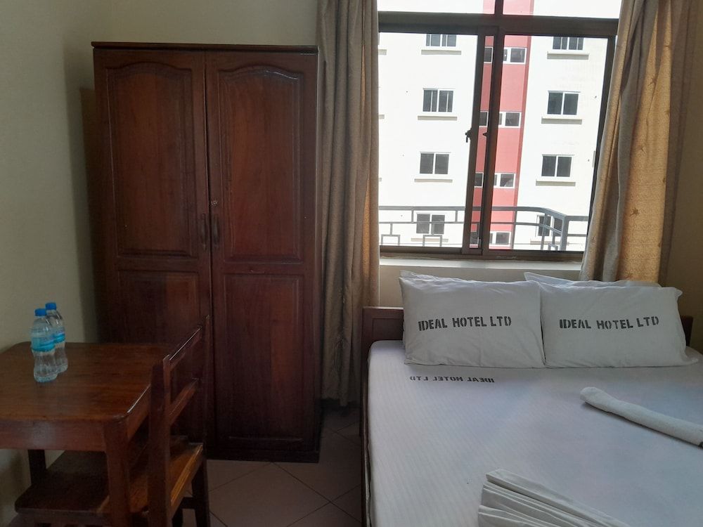 Hotel Ideal Deluxe Double Room 8