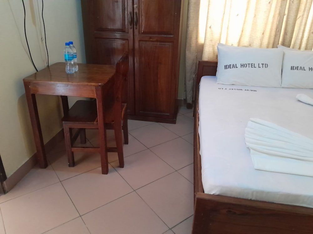 Hotel Ideal Deluxe Double Room 7