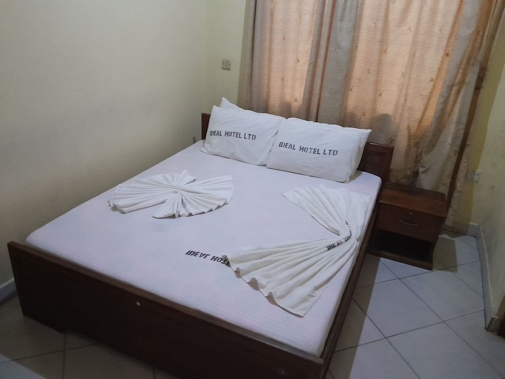 Hotel Ideal Standard Double Room 6