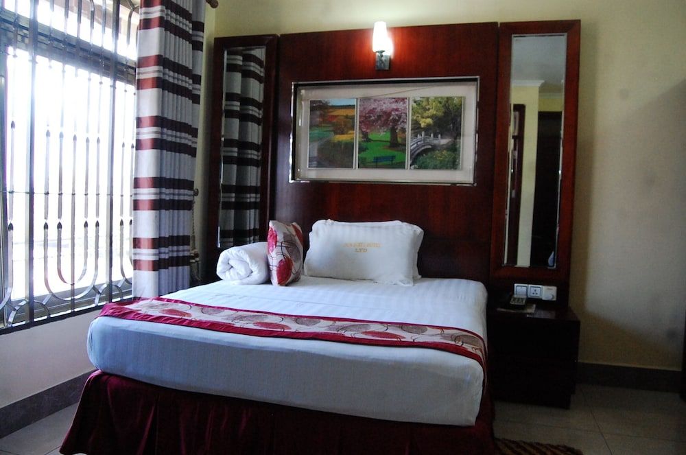 Don Suite Hotel Standard Double Room 8