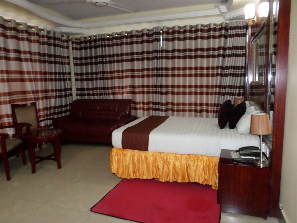 undefined Don Suite Hotel 3