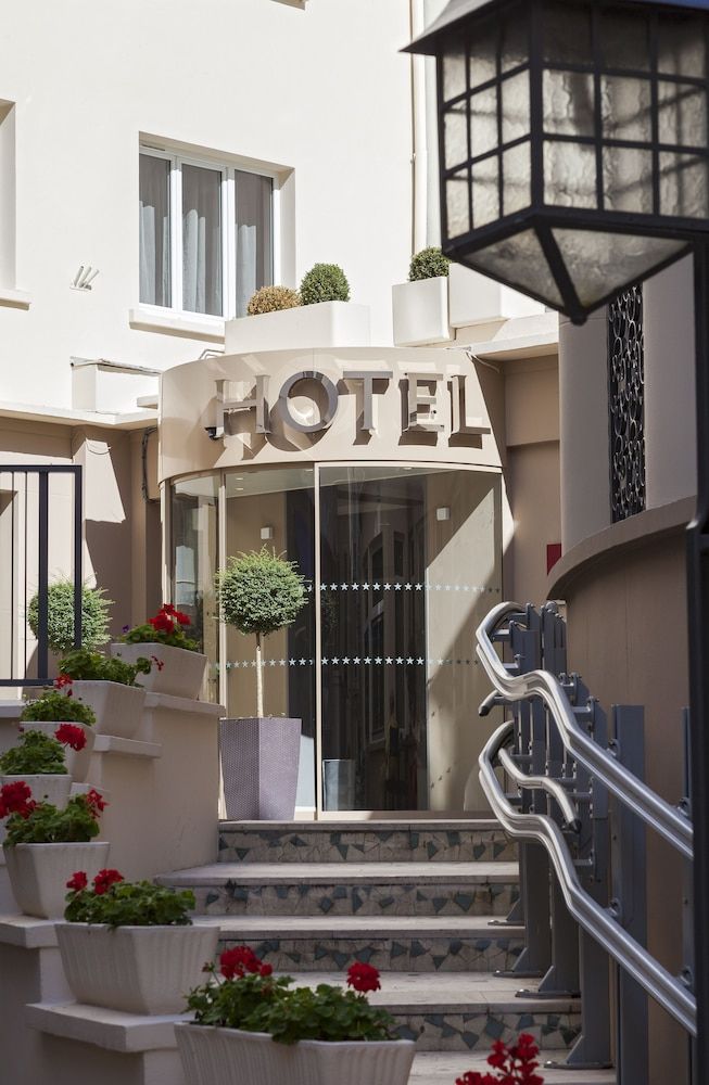 undefined Timhotel Opera Blanche Fontaine 10