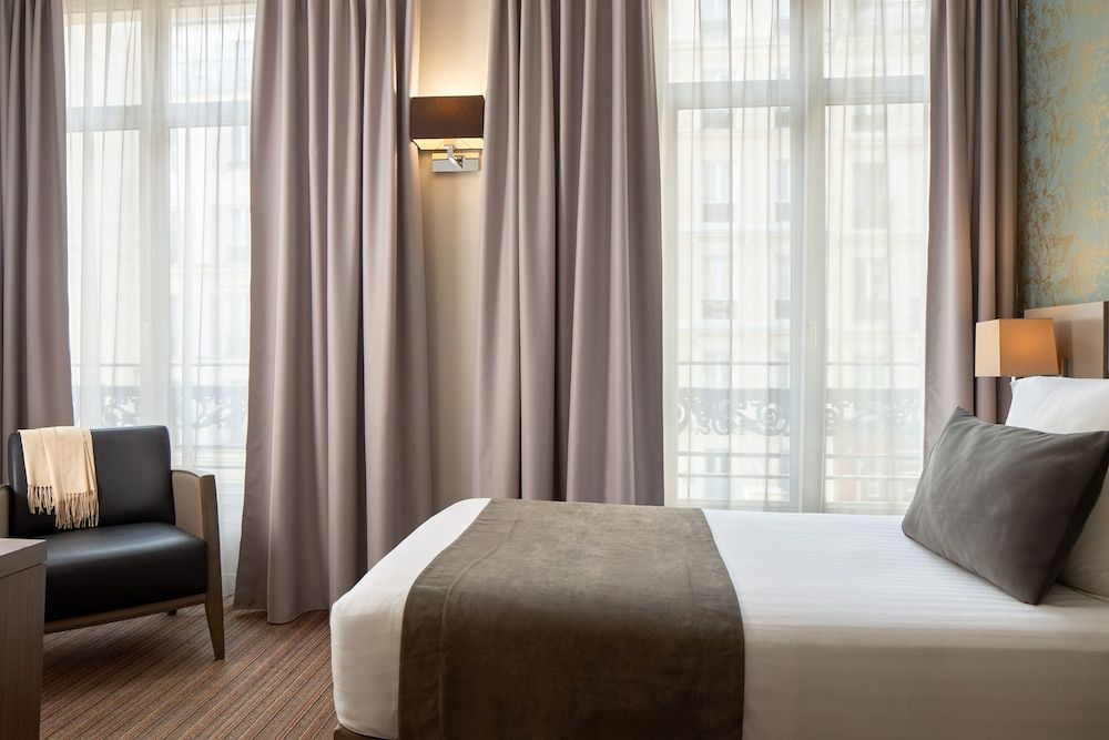 undefined Timhotel Opera Blanche Fontaine