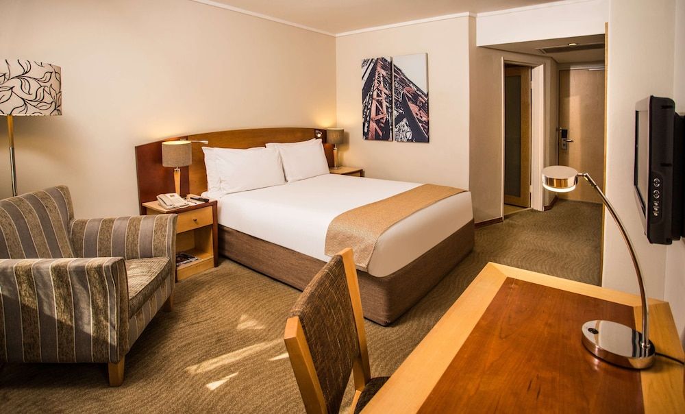 Garden Court Eastgate Standard Queen Room 3