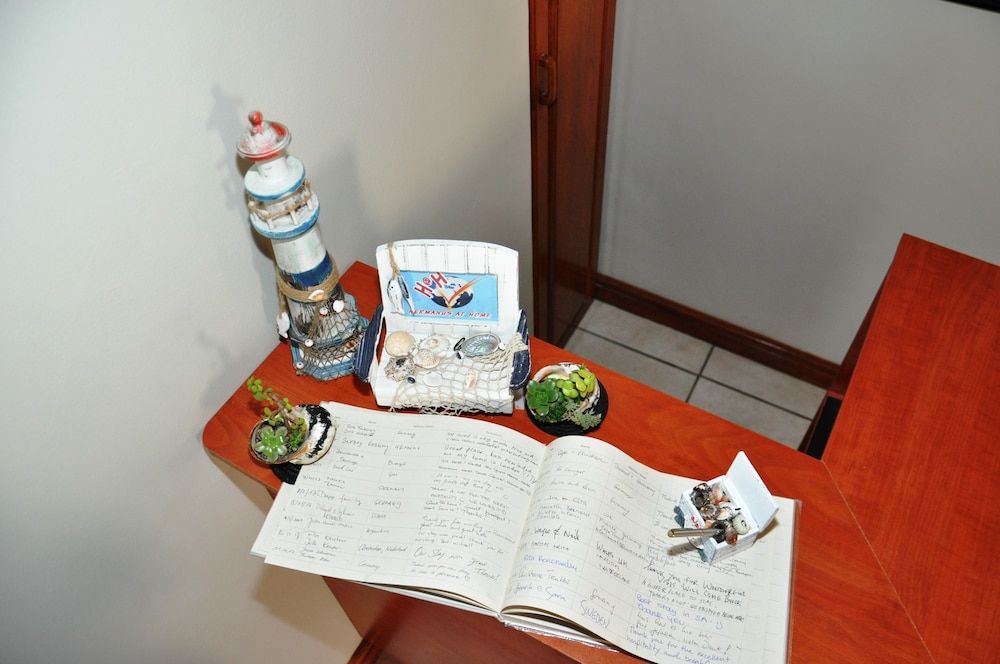 undefined Hermanus AT HOME 10