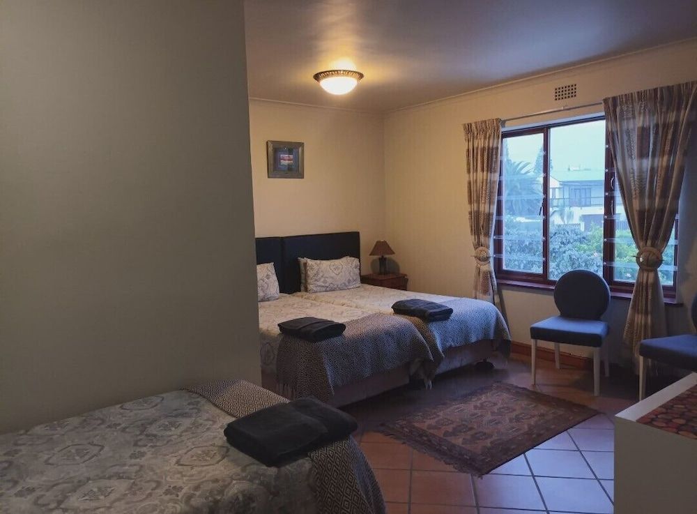 undefined Hermanus AT HOME 6