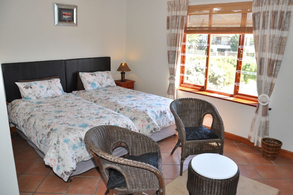 undefined Hermanus AT HOME