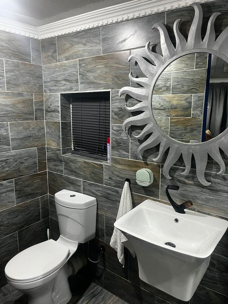 Mitchells Guesthouse Exclusive Studio, 1 Bedroom, Patio, Garden View 9