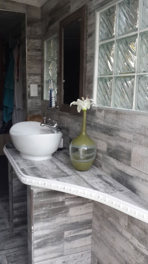 Mitchells Guesthouse Exclusive Studio, 1 Bedroom, Patio, Garden View 10