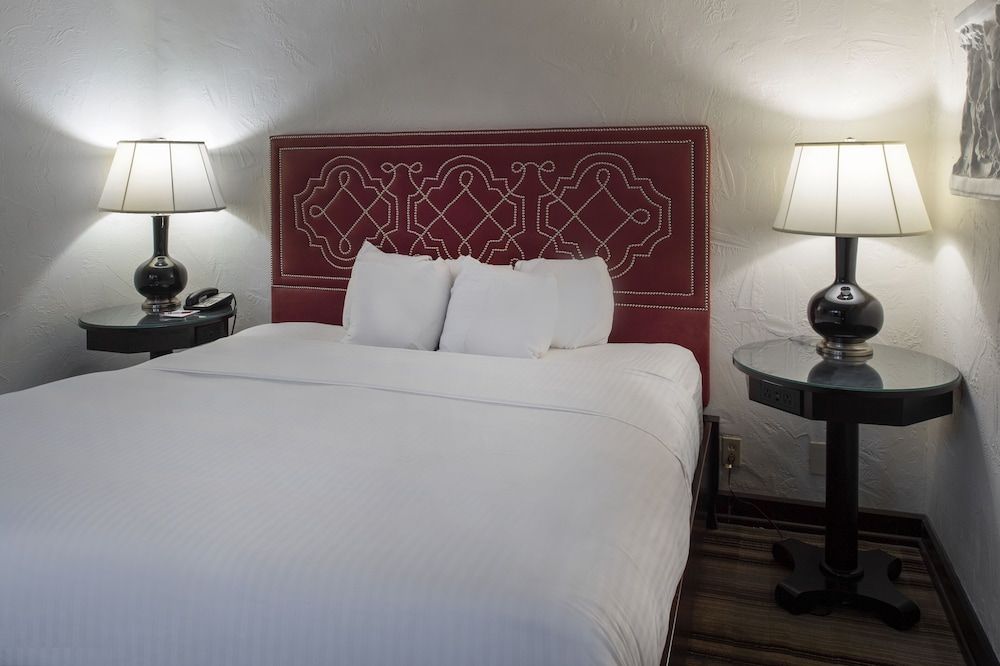 The Cheshire Junior Suite, 1 King Bed 2