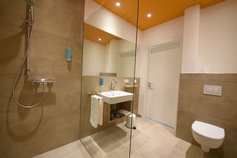 Steverbett Hotel Apartment, 1 Bedroom, Balcony, River View (Kitchenette) 5