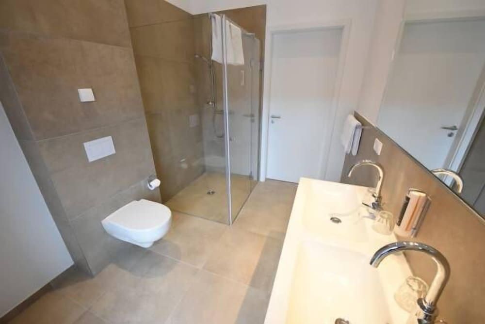 Steverbett Hotel Penthouse, 2 Bedrooms, Terrace, River View (Kitchen) 6