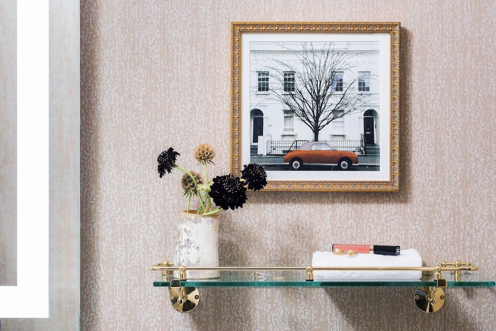 Claridge House Chicago, Tapestry Collection by Hilton Room, 1 King Bed 4