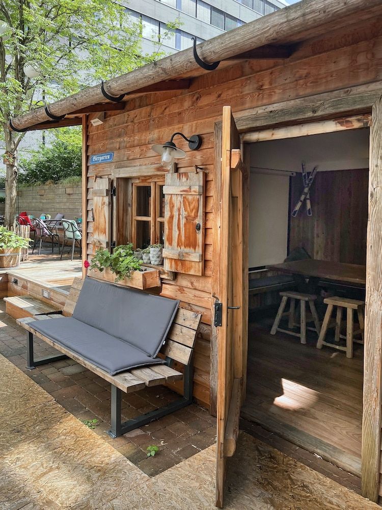 undefined Cocoon Hauptbahnhof 6