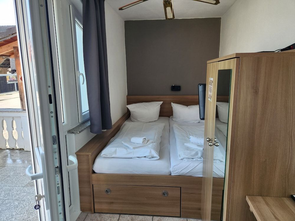 Gaestehaus Parkblick Basic Single Room 2