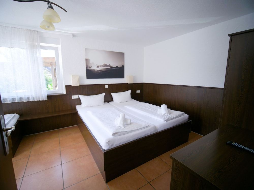 Gaestehaus Parkblick Condo, 2 Bedrooms 6