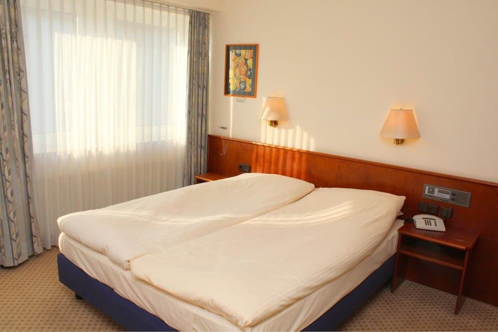 Hotel Elbroich Düsseldorf Basic Double Room 2