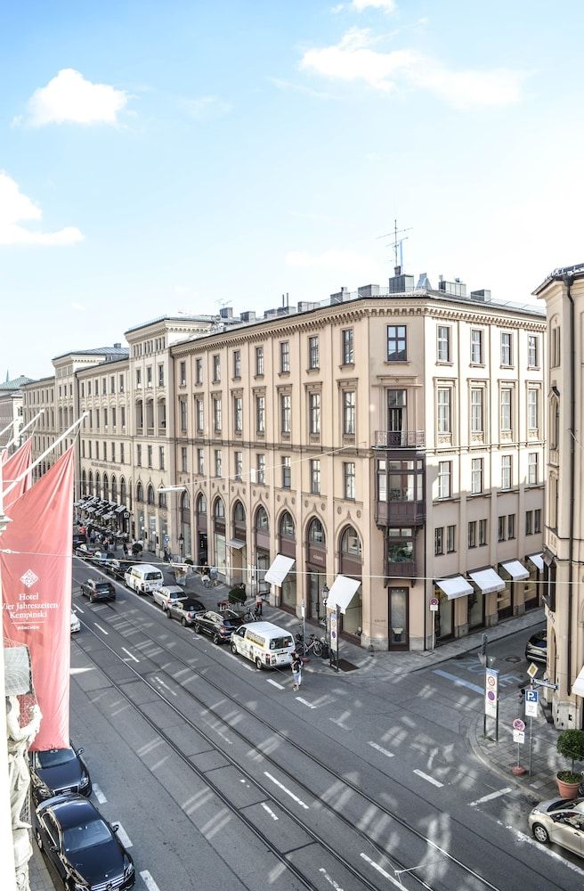 undefined Hotel Vier Jahreszeiten Kempinski München 4