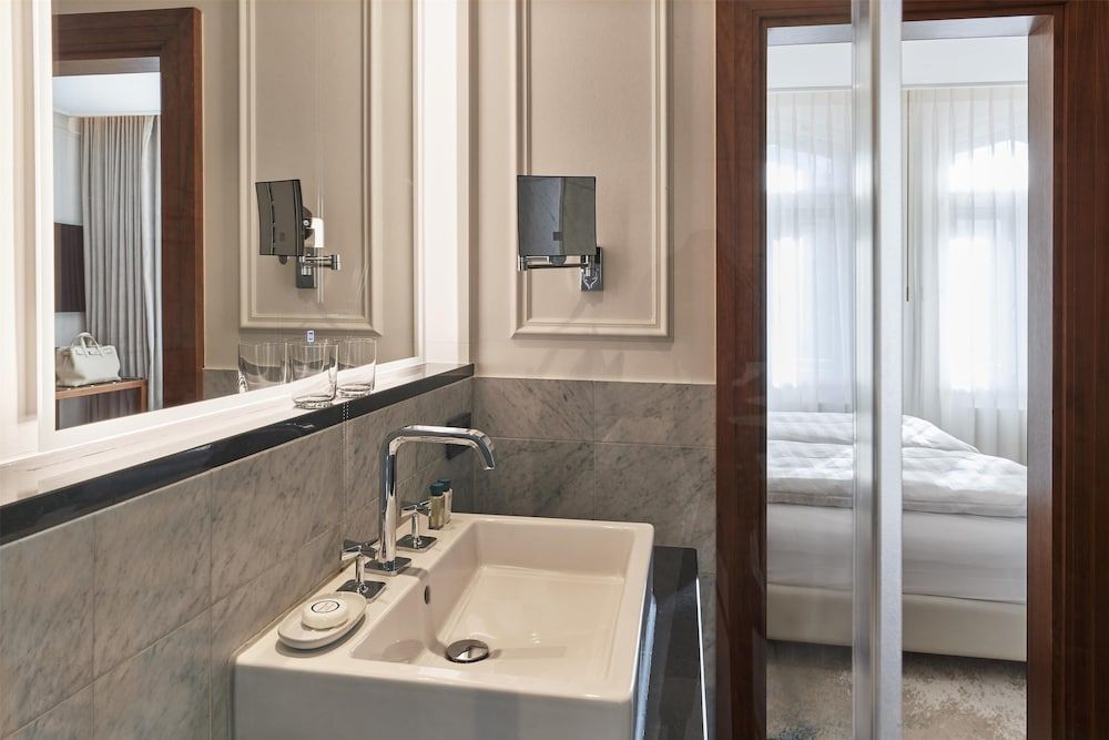 undefined Hotel Vier Jahreszeiten Kempinski München 3